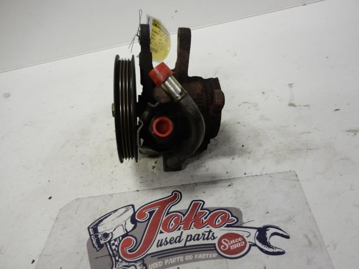 Gebruikte Pomp Servo Toyota Starlet (EP9) 1.3,XLi,GLi 16V Prijs op aanvraag aangeboden door Autodemontage Joko B.V.