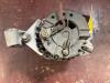 Dynamo van een Opel Vectra B (36) 2.0 16V Ecotec 1996