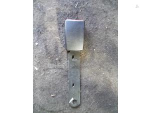 Gebruikte Veiligheidsgordel Insteek links-voor Seat Alhambra (7V8/9) 2.0 Prijs op aanvraag aangeboden door Autodemontage Joko B.V.