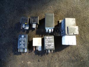 Gebruikte Relais Seat Alhambra (7V8/9) 2.0 Prijs op aanvraag aangeboden door Autodemontage Joko B.V.