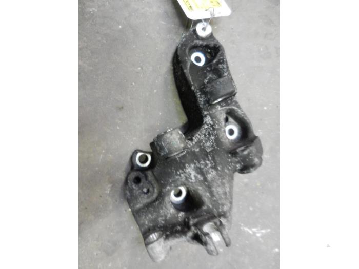 Gebruikte Dynamosteun boven Ford Fusion 1.4 TDCi Prijs op aanvraag aangeboden door Autodemontage Joko B.V.