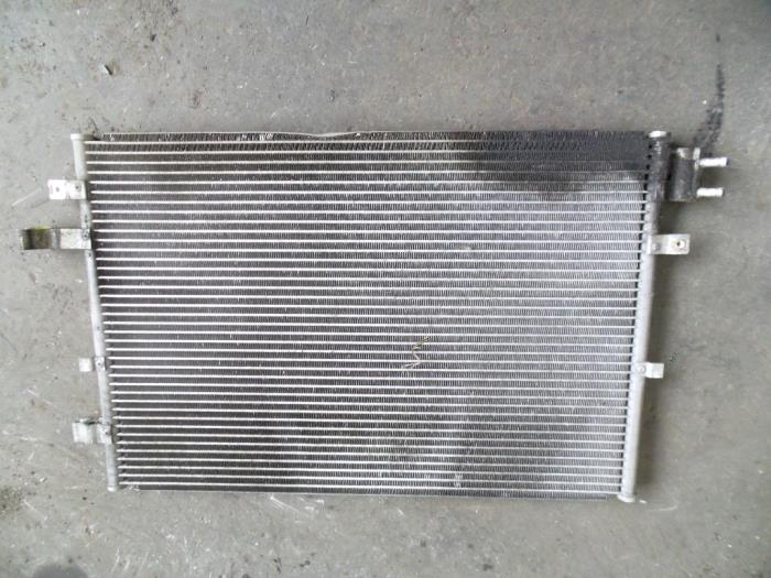 Gebruikte Airco Condensor Ford Mondeo III Wagon 2.0 TDCi 130 16V Prijs op aanvraag aangeboden door Autodemontage Joko B.V.