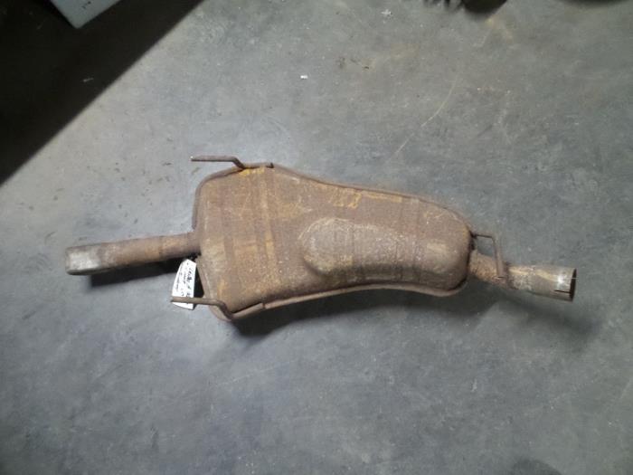 Gebruikte Uitlaat Einddemper Opel Vectra A (88/89) 2000 i 16V Prijs op aanvraag aangeboden door Autodemontage Joko B.V.