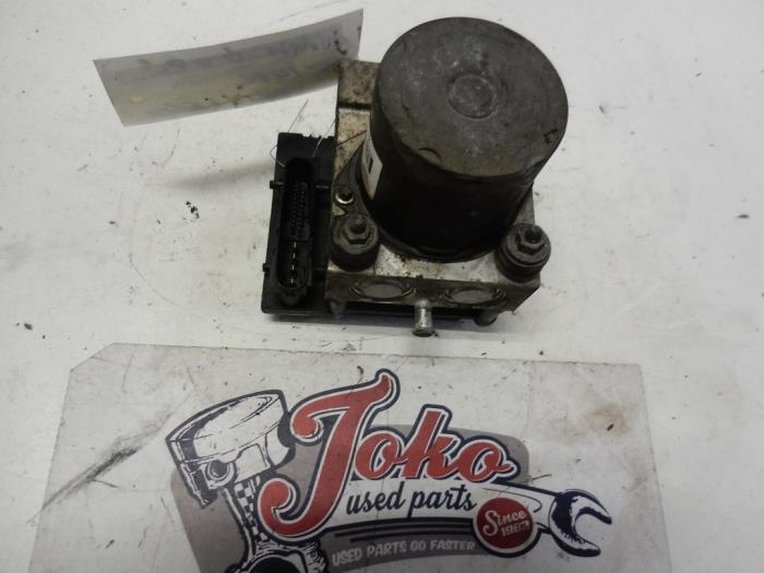 Gebruikte ABS Pomp Peugeot Boxer (U9) 2.2 HDi 100 Euro 4 Prijs op aanvraag aangeboden door Autodemontage Joko B.V.