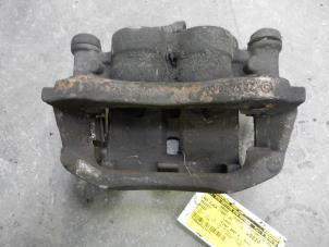 Gebruikte Remklauw (Tang) rechts-voor Peugeot Boxer (U9) 2.2 HDi 100 Euro 4 Prijs op aanvraag aangeboden door Autodemontage Joko B.V.