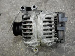 Gebruikte Dynamo Renault Espace (JE) 2.0i 16V Prijs op aanvraag aangeboden door Autodemontage Joko B.V.