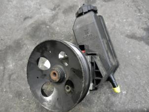 Gebruikte Servopomp Opel Vectra B (38) 1.8 16V Ecotec Prijs op aanvraag aangeboden door Autodemontage Joko B.V.