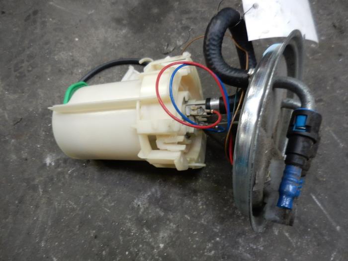 Gebruikte Tank element Pomp Opel Vectra B (38) 1.8 16V Ecotec Prijs op aanvraag aangeboden door Autodemontage Joko B.V.
