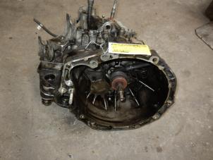 Gebruikte Versnellingsbak Renault Megane II Grandtour (KM) 1.9 dCi 115 Prijs op aanvraag aangeboden door Autodemontage Joko B.V.