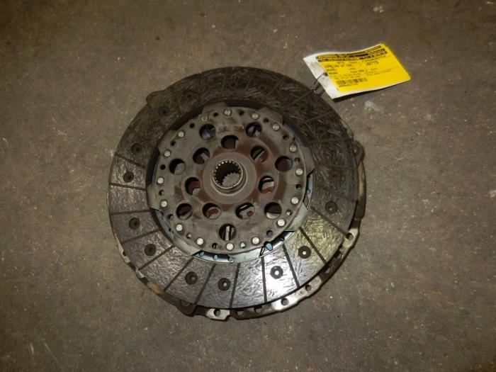 Gebruikte Koppelingsset (compleet) Renault Megane II Grandtour (KM) 1.9 dCi 115 Prijs op aanvraag aangeboden door Autodemontage Joko B.V.