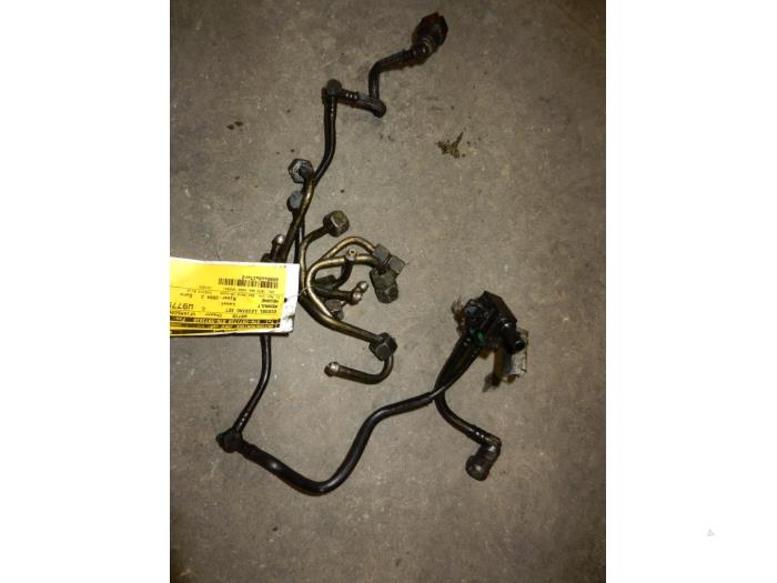 Gebruikte Dieselleiding Set Renault Megane II Grandtour (KM) 1.9 dCi 115 Prijs op aanvraag aangeboden door Autodemontage Joko B.V.