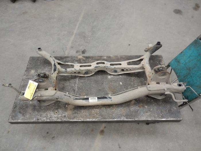 Subframe Volkswagen Touran (1T1/T2), 2003 / 2010 1.9 TDI 105 Euro 3, MPV, Diesel, 1.896cc, 77kW (105pk), FWD, BXE, 2006-02 / 2010-05, 1T1; 1T2 (Gebruikt)