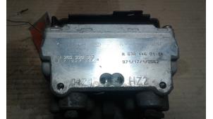 Gebruikte ABS Pomp Mercedes Vito (638.0) 2.3 110D Prijs op aanvraag aangeboden door Autodemontage Joko B.V.