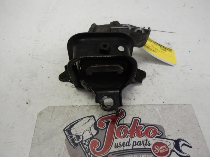 Gebruikte Motorsteun Toyota Yaris (P1) 1.3 16V VVT-i Prijs op aanvraag aangeboden door Autodemontage Joko B.V.