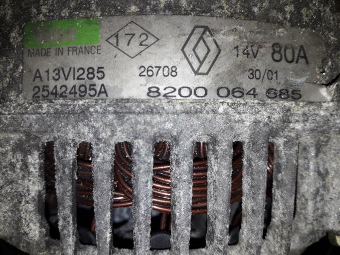 Gebruikte Dynamo Renault Megane Break/Grandtour (KA) 1.9 dCi Prijs op aanvraag aangeboden door Autodemontage Joko B.V.