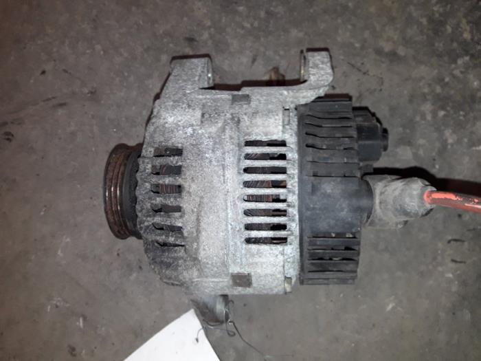 Gebruikte Dynamo Renault Megane (BA) 1.4i RL,RN Prijs op aanvraag aangeboden door Autodemontage Joko B.V.