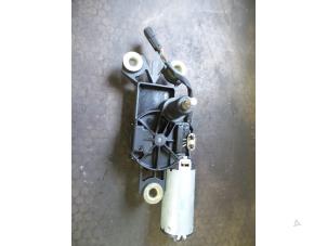 Gebruikte Ruitenwissermotor achter Smart City-Coupé 0.6 Turbo i.c. Smart&Pulse Prijs op aanvraag aangeboden door Autodemontage Joko B.V.