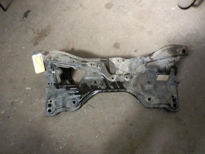 Gebruikte Subframe Honda CR-V (RD1/3) 2.0i 16V VTEC Prijs op aanvraag aangeboden door Autodemontage Joko B.V.