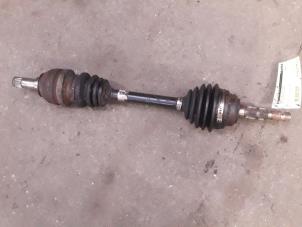 Gebruikte Steekas links-voor Opel Astra G Caravan (F35) 1.7 DTL Prijs op aanvraag aangeboden door Autodemontage Joko B.V.