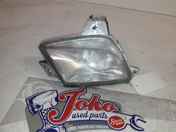 Verstraler rechts van een Citroën Xsara (N1) 1.6i 1998