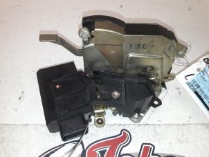 Gebruikte Deurslot Mechaniek 4Deurs links-voor BMW 5 serie (E34) 520i 24V Prijs op aanvraag aangeboden door Autodemontage Joko B.V.