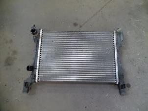 Gebruikte Radiateur Opel Corsa D 1.0 Prijs op aanvraag aangeboden door Autodemontage Joko B.V.