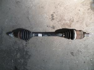 Gebruikte Steekas links-voor Opel Corsa D 1.0 Prijs op aanvraag aangeboden door Autodemontage Joko B.V.