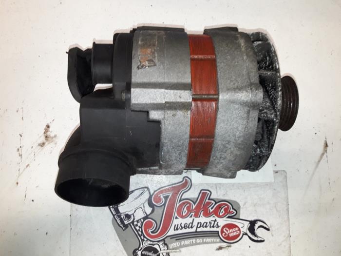 Gebruikte Alternator BMW 5 serie (E34) 520i 24V Prijs op aanvraag aangeboden door Autodemontage Joko B.V.