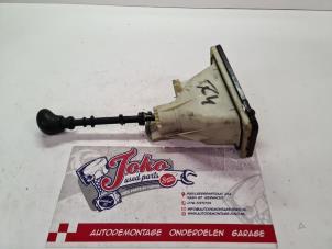 Gebruikte Versnellingspook Renault Megane Scénic (JA) 1.6 RT Prijs op aanvraag aangeboden door Autodemontage Joko B.V.