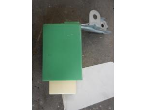 Gebruikte Module Centrale Deurvergrendeling Mazda Premacy 1.8 16V Prijs op aanvraag aangeboden door Autodemontage Joko B.V.