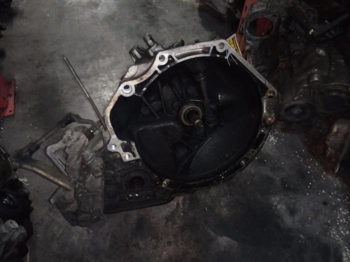 Gebruikte Versnellingsbak Opel Calibra 2.0i Prijs op aanvraag aangeboden door Autodemontage Joko B.V.