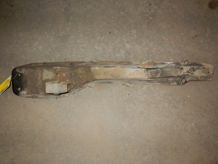 Gebruikte Motorbalk Toyota Corolla (E11) 2.0 D Prijs op aanvraag aangeboden door Autodemontage Joko B.V.