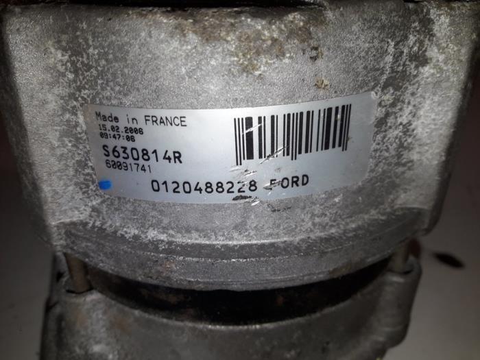 Dynamo van een Ford Escort 6 (AAL/ABL) 2.0 RS 16V 1995