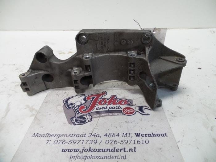 Gebruikte Dynamosteun boven Ford Galaxy (WGR) 1.9 TDI Prijs op aanvraag aangeboden door Autodemontage Joko B.V.