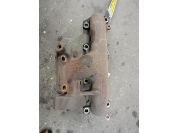 Gebruikte Spruitstuk Uitlaat Alfa Romeo 147 (937) 1.9 JTD 115 Prijs op aanvraag aangeboden door Autodemontage Joko B.V.