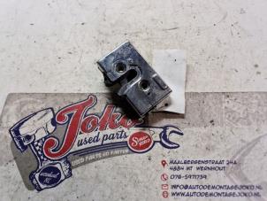 Gebruikte Deurslot Mechaniek 4Deurs rechts-achter Audi 80 Prijs op aanvraag aangeboden door Autodemontage Joko B.V.