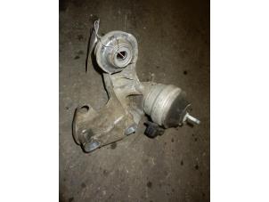 Gebruikte Motorrubber Volkswagen Passat Variant (3B6) 2.5 TDI V6 24V Prijs op aanvraag aangeboden door Autodemontage Joko B.V.