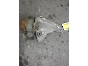 Gebruikte Motorrubber Volkswagen Passat Variant (3B6) 2.5 TDI V6 24V Prijs op aanvraag aangeboden door Autodemontage Joko B.V.