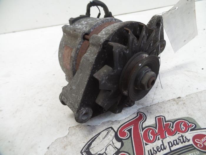 Gebruikte Dynamo Seat Ibiza II (6K1) 1.3 CL,CLX,GLX Prijs op aanvraag aangeboden door Autodemontage Joko B.V.