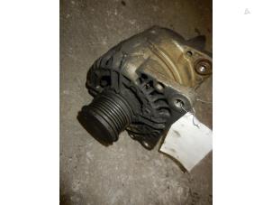 Gebruikte Dynamo Volkswagen Golf IV Variant (1J5) 1.9 SDI Prijs op aanvraag aangeboden door Autodemontage Joko B.V.