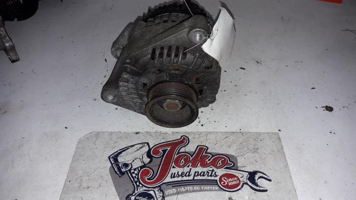 Gebruikte Dynamo Audi 100 Avant (C4) 2.3E 5E Prijs op aanvraag aangeboden door Autodemontage Joko B.V.