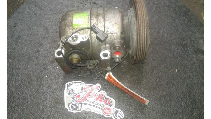 Gebruikte Aircopomp Nissan Primera (P10) 2.0i 16V SPi Kat. Prijs op aanvraag aangeboden door Autodemontage Joko B.V.