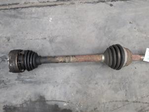 Gebruikte Cardanas links-voor (VWA) Seat Cordoba (6C2/6K2) 1.4i CLX,SE,Latino Prijs op aanvraag aangeboden door Autodemontage Joko B.V.