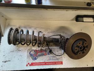 Gebruikte Mac Phersonpoot rechts-voor Peugeot 605 (6B) 3.0 SV Prijs op aanvraag aangeboden door Autodemontage Joko B.V.