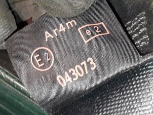 Gebruikte Veiligheidsgordel rechts-achter Peugeot 106 II 1.4 XN,XR,XS,XT Prijs op aanvraag aangeboden door Autodemontage Joko B.V.
