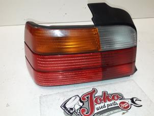 Gebruikte Achterlicht links BMW 3 serie (E36/4) 316i Prijs op aanvraag aangeboden door Autodemontage Joko B.V.