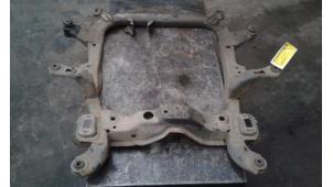 Gebruikte Subframe Opel Astra H SW (L35) 1.3 CDTI 16V Ecotec Prijs op aanvraag aangeboden door Autodemontage Joko B.V.