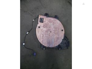 Gebruikte Antenne Volkswagen Eos (1F7/F8) 2.0 FSI 16V Prijs op aanvraag aangeboden door Autodemontage Joko B.V.