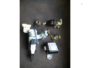 Gebruikte Cilinderslotenset (compleet) Toyota Yaris (P1) 1.5 T Sport 16V VVT-i Prijs op aanvraag aangeboden door Autodemontage Joko B.V.