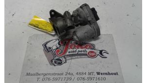 Gebruikte Gasklephuis Ford Transit 2.2 TDCi 16V Prijs op aanvraag aangeboden door Autodemontage Joko B.V.